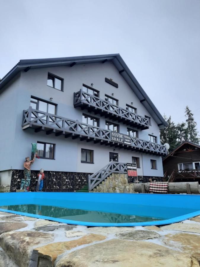 Hotel Novoe Shale ยาบลูนิตซา ภายนอก รูปภาพ