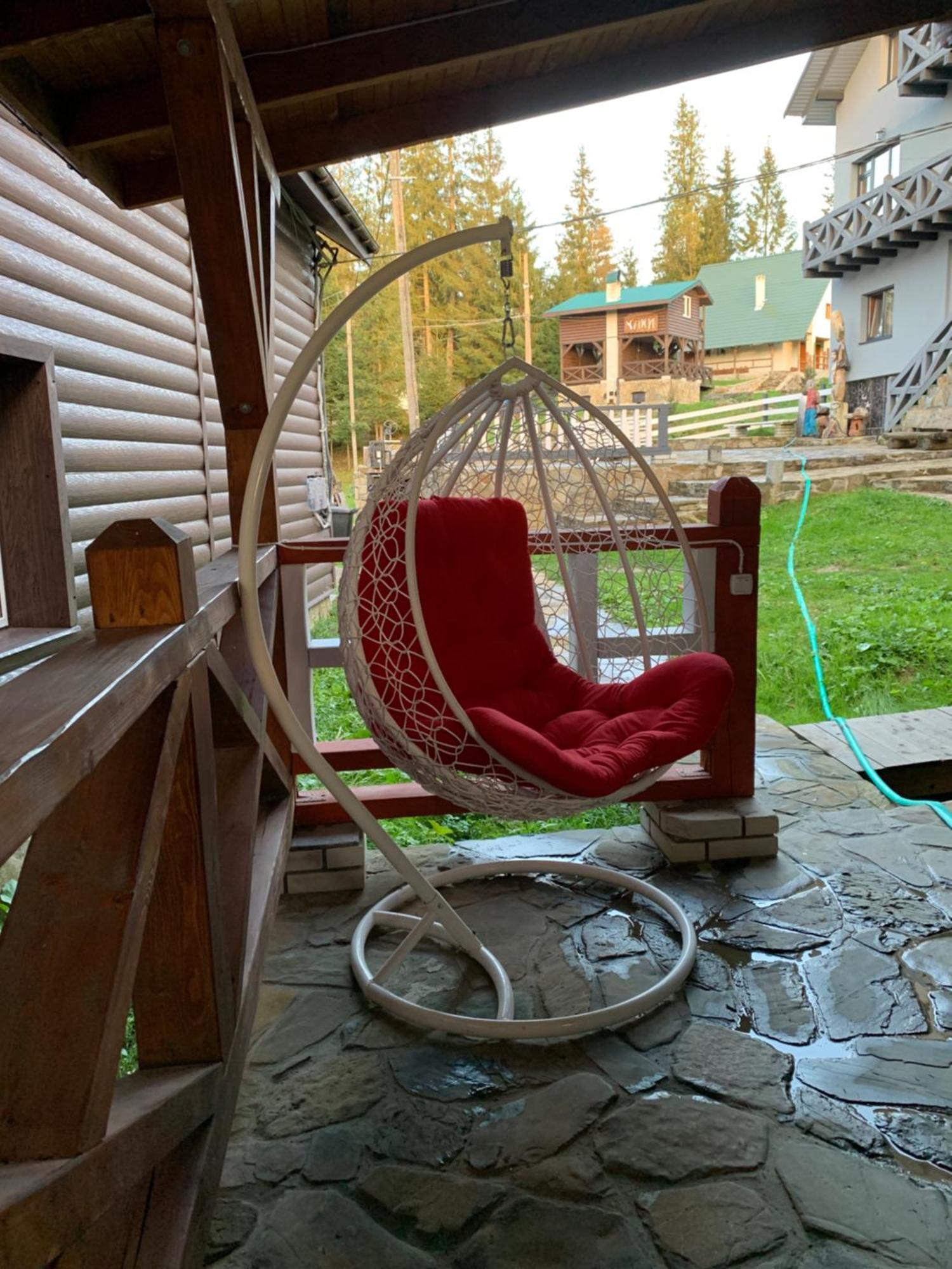 Hotel Novoe Shale ยาบลูนิตซา ภายนอก รูปภาพ