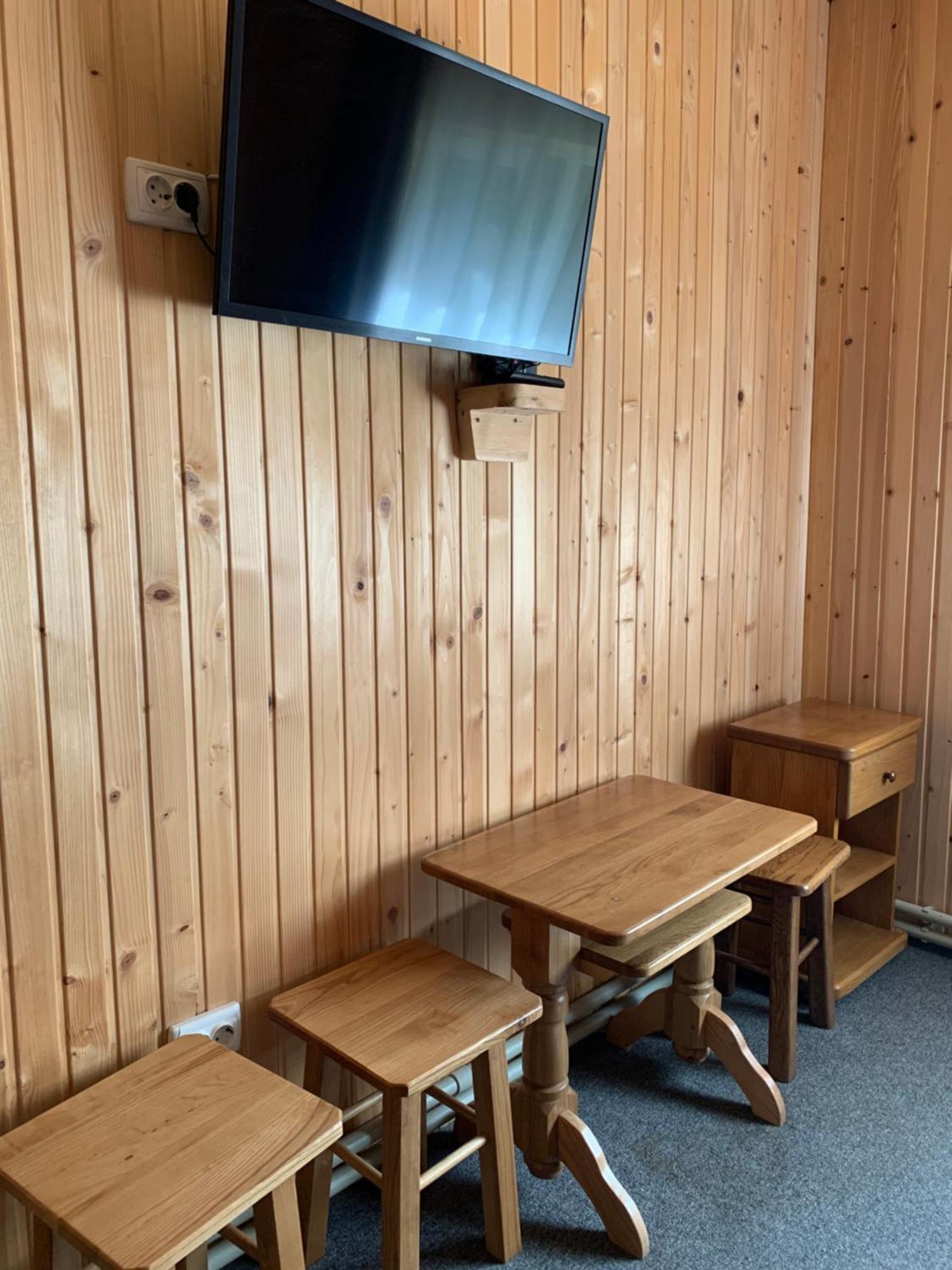 Hotel Novoe Shale ยาบลูนิตซา ภายนอก รูปภาพ