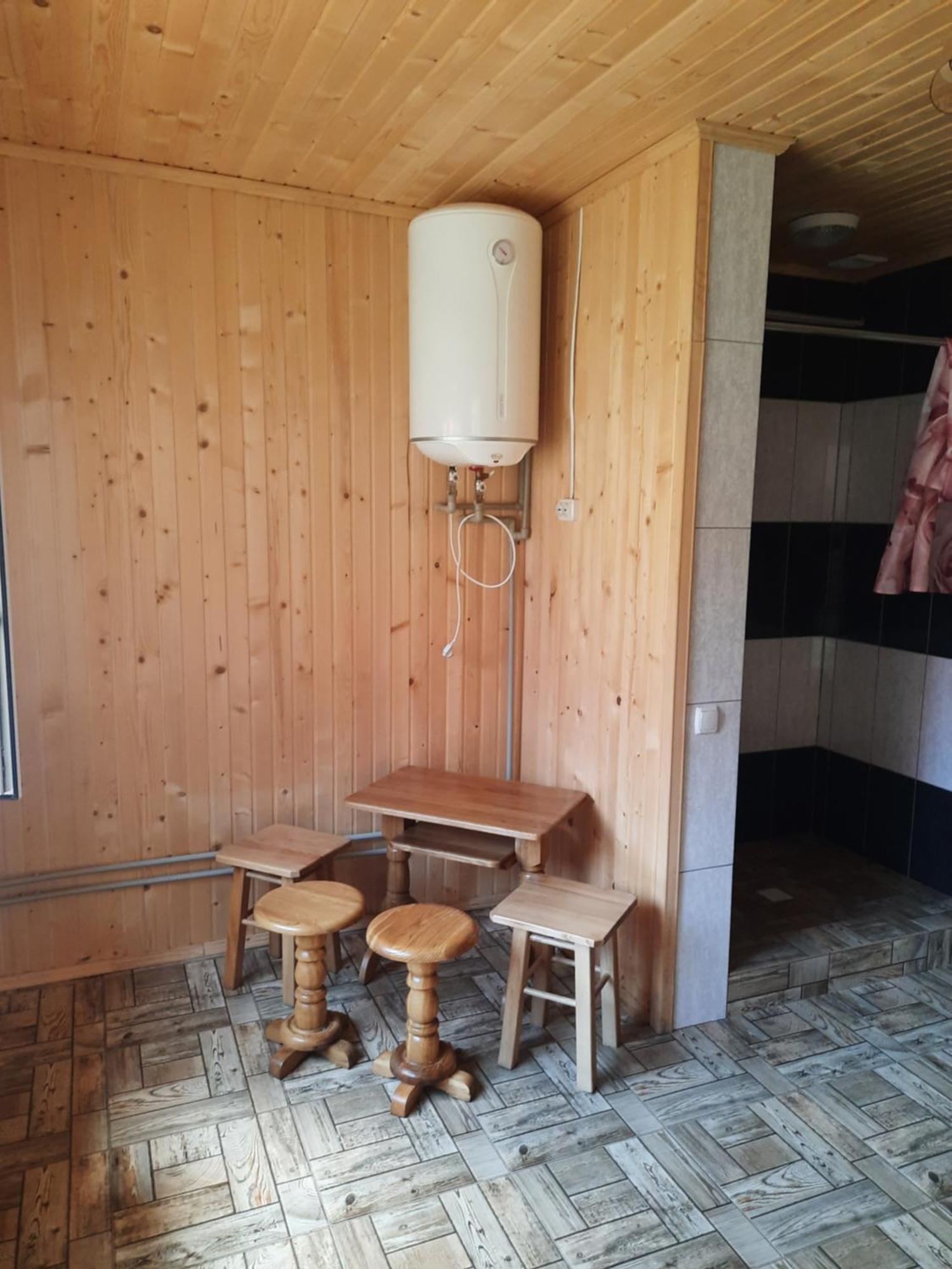 Hotel Novoe Shale ยาบลูนิตซา ภายนอก รูปภาพ